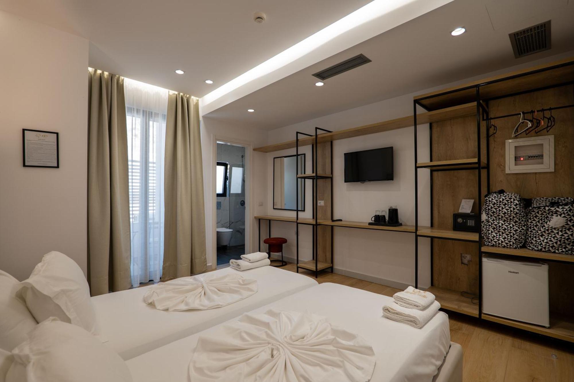 Art Hotel Sarandë 外观 照片